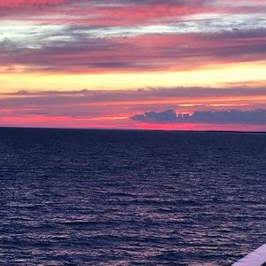 Meet your Posher, Rhian